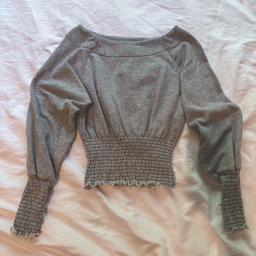 Urban Outfitters gray scrunchie crew neck top